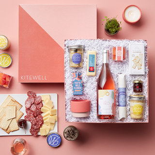 Wicked Good Cupcakes Blooms &amp; BItes Wine Gift Box