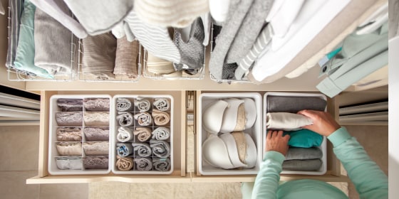 These top-rated Amazon closet organizers help save time and avoid feeling stressed when it comes to getting ready every day.