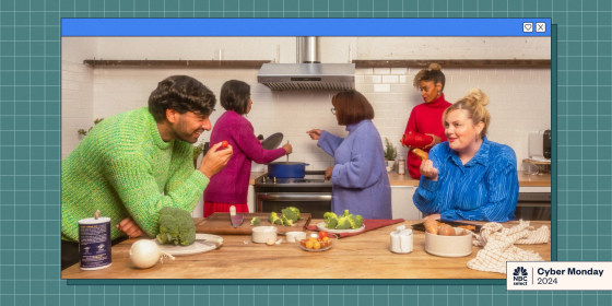 You can get savings on cookware up to 50% off before time runs out.